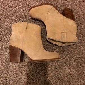 Splendid Booties size 8.5. Light tan color.